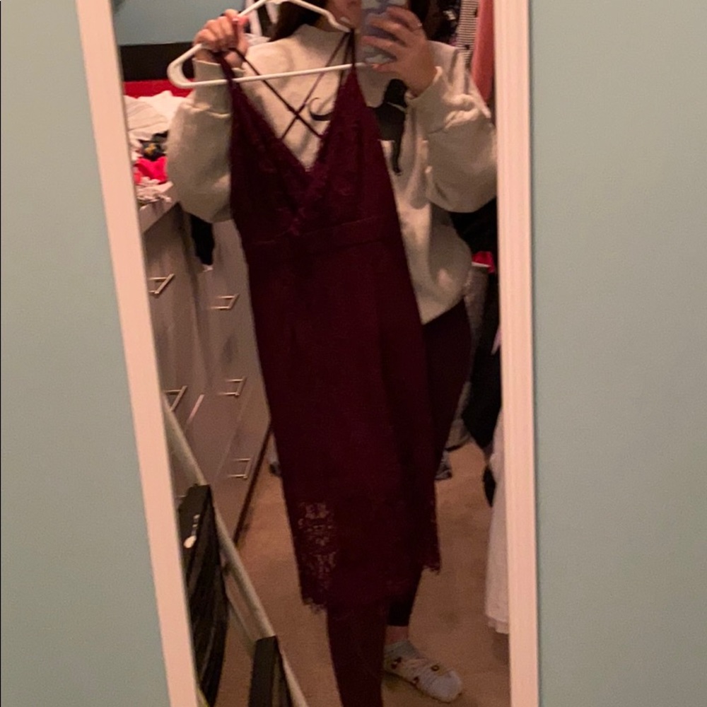 maroon lace homecoming dress
